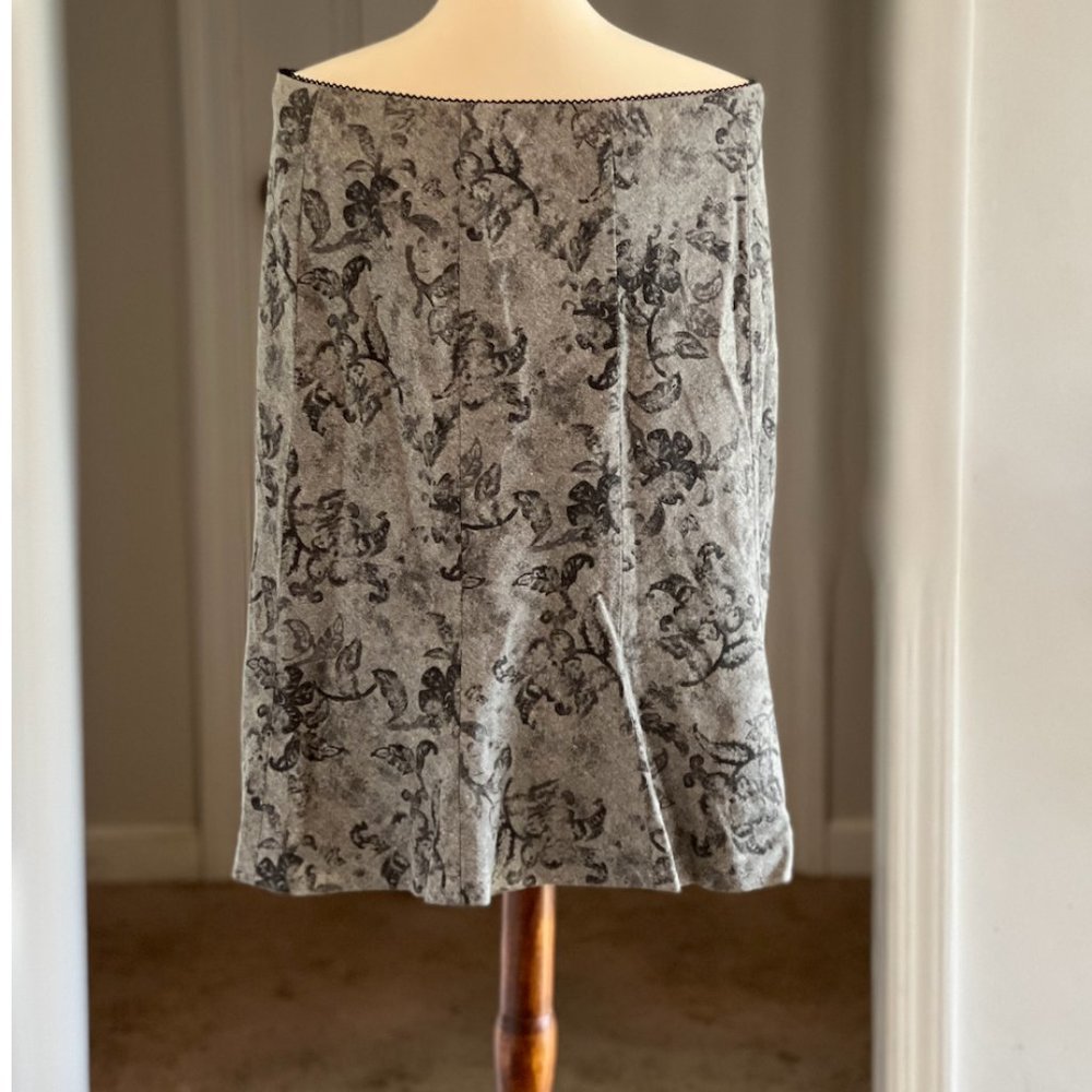 Ann Taylor Brocade Like Skirt Size 14